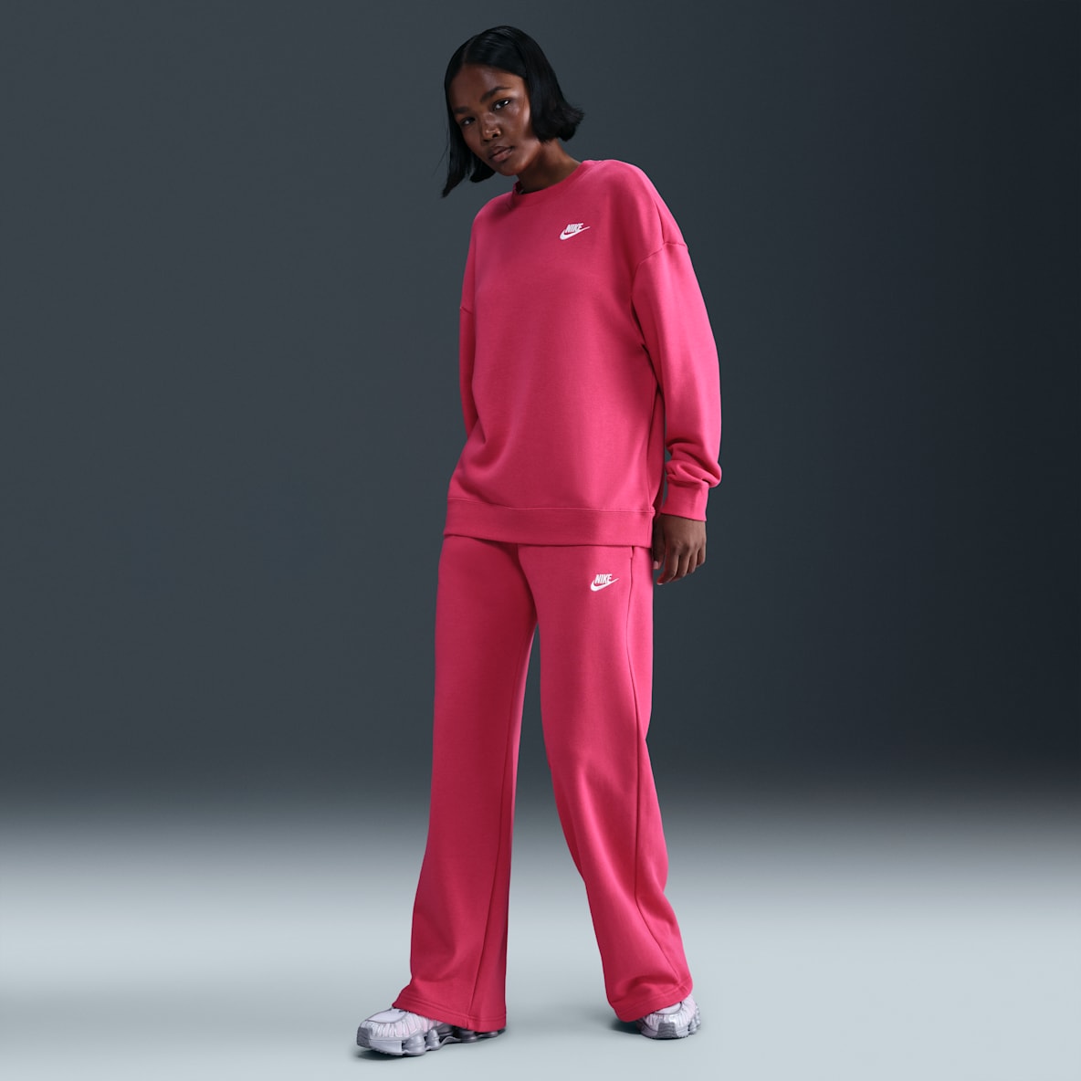 Nike Sportswear Club Fleece Women's Mid-Rise Wide-Leg Sweatpants