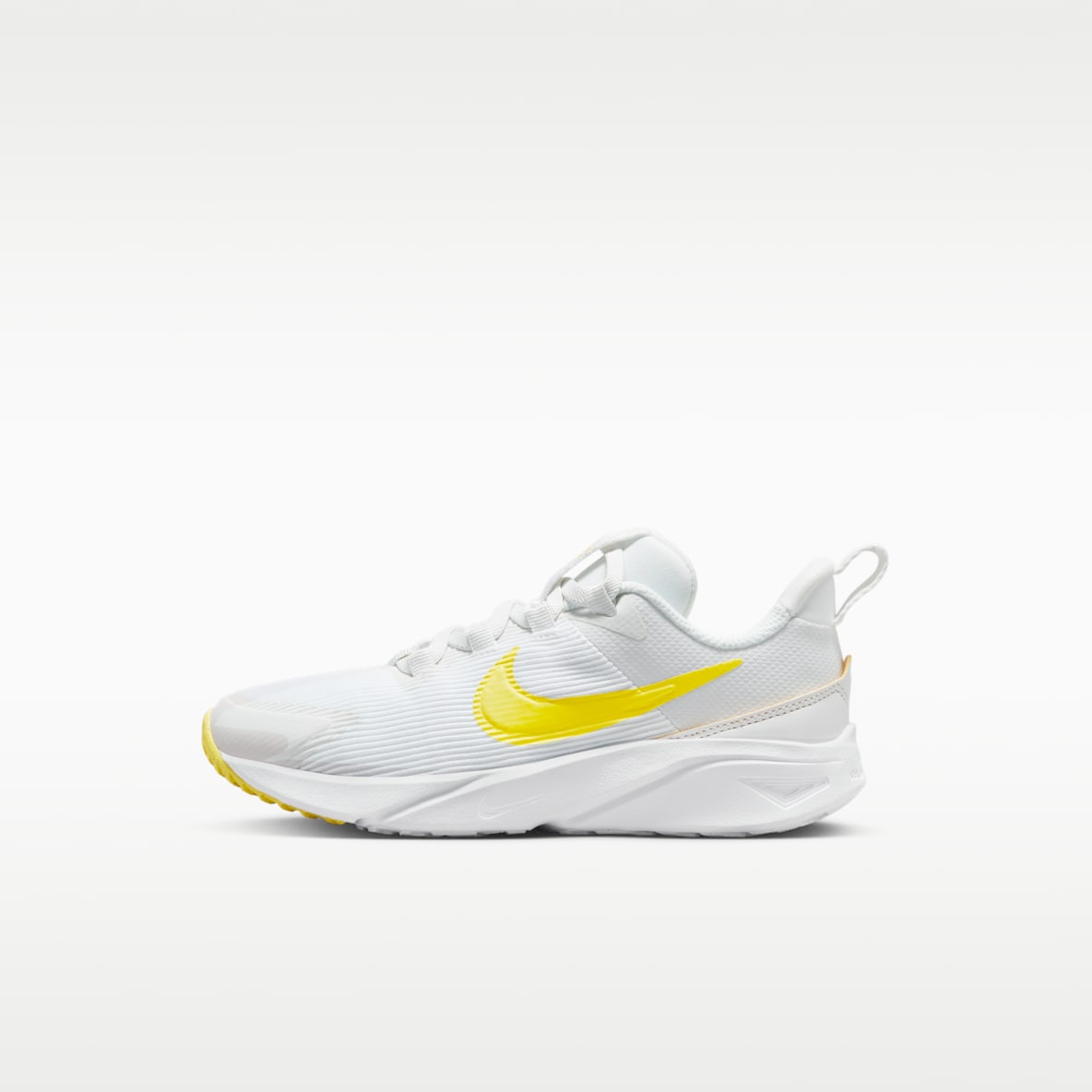Nike Star Runner 4 Tenis para niños de preescolar