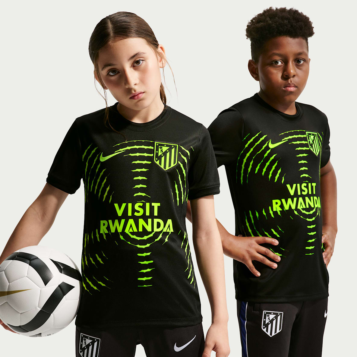 Club Atlético de Madrid visitante Playera de futbol Nike Dri-FIT para antes del partido para niños talla grande