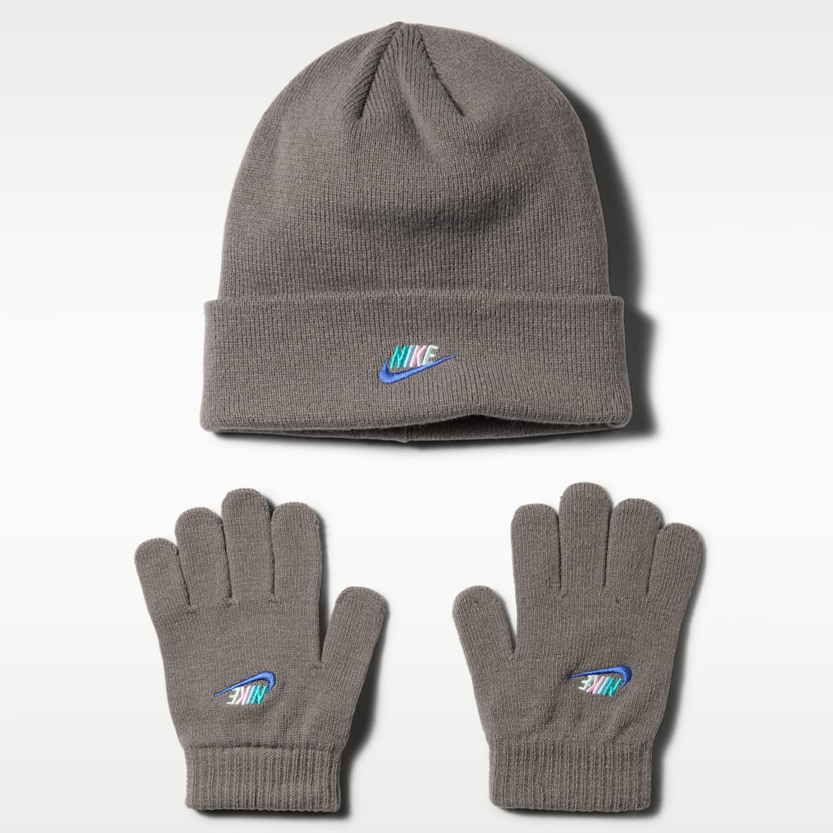 Nike Conjunto de gorro y guantes Club para niños talla grande
