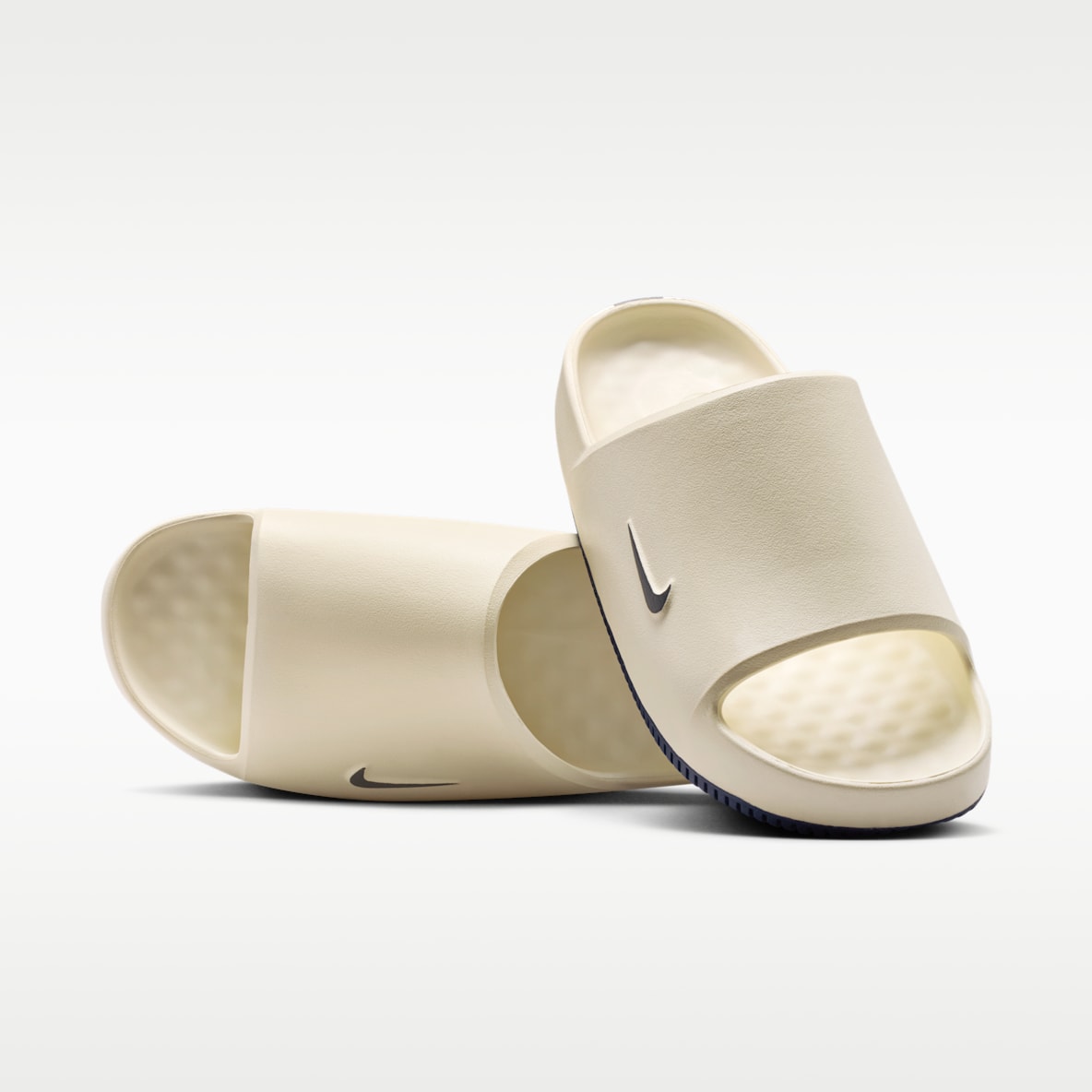 Nike Calm (Penn State) Chanclas universitarias para hombre