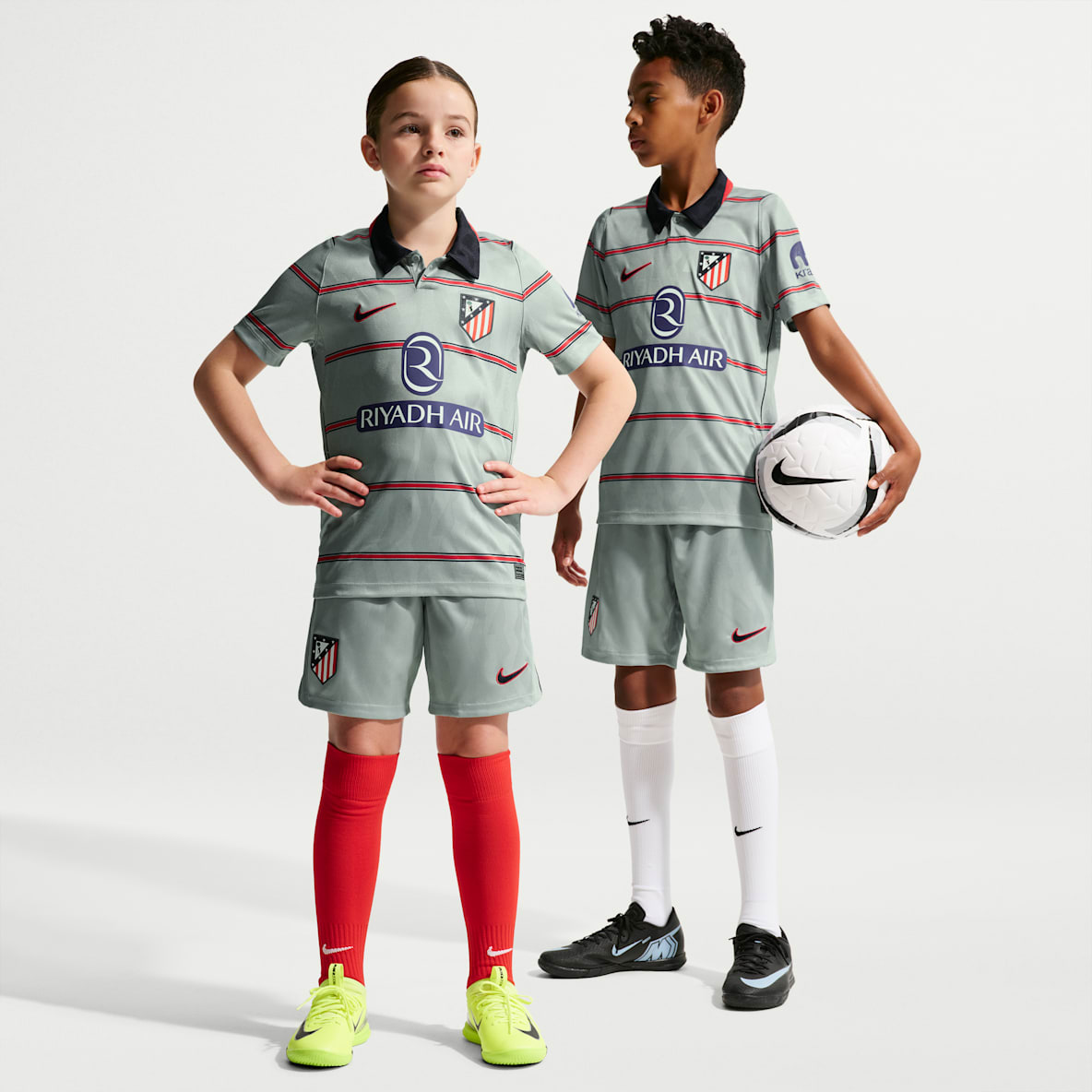 Atlético Madrid 2026/27 Stadium Third Nike Dri-FIT Replika-Fußballshorts (ältere Kinder)
