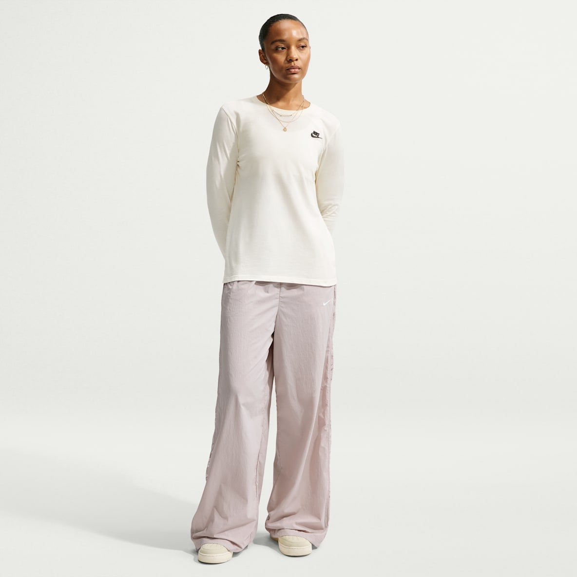 Nike Sportswear Women's Loose Mid-Rise Lace Track Pants