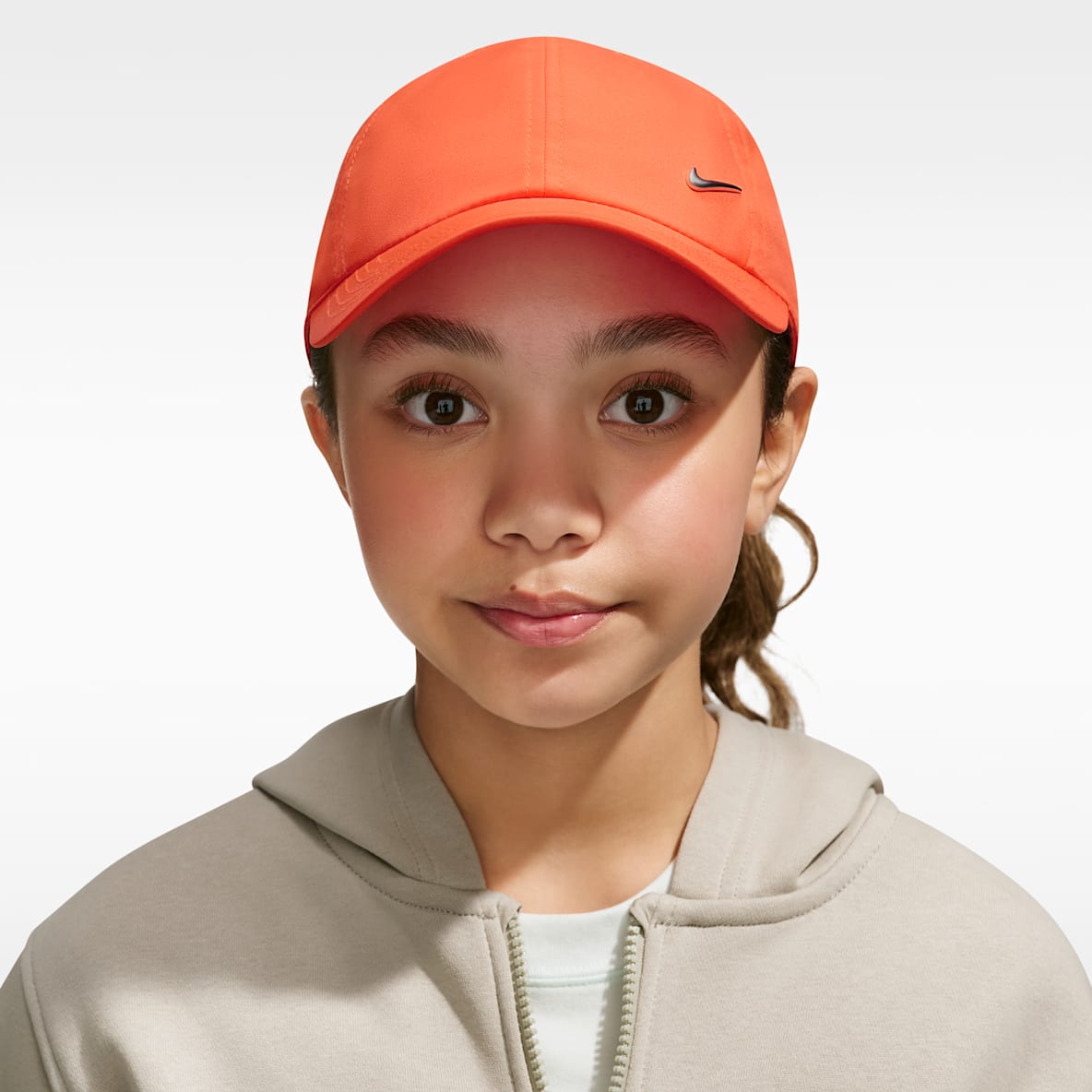 나이키 드라이 핏 클럽 키즈 언스트럭처드 메탈 스우시 캡