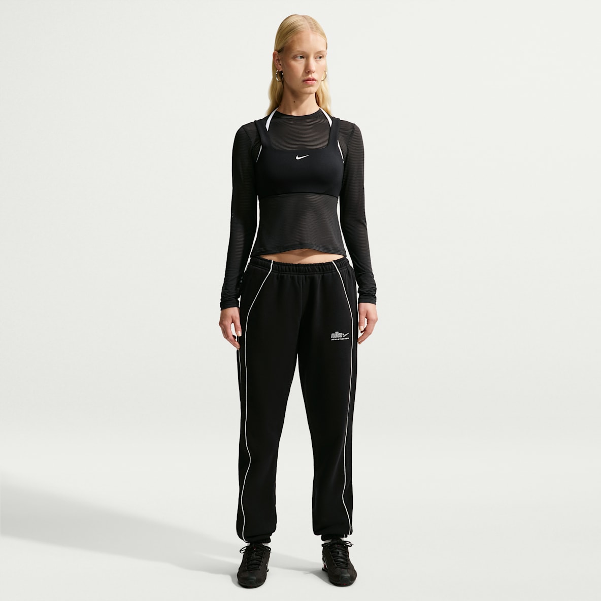 Nike Studio Fleece Medium Weight Women's Mid-Rise Cuffed Pants