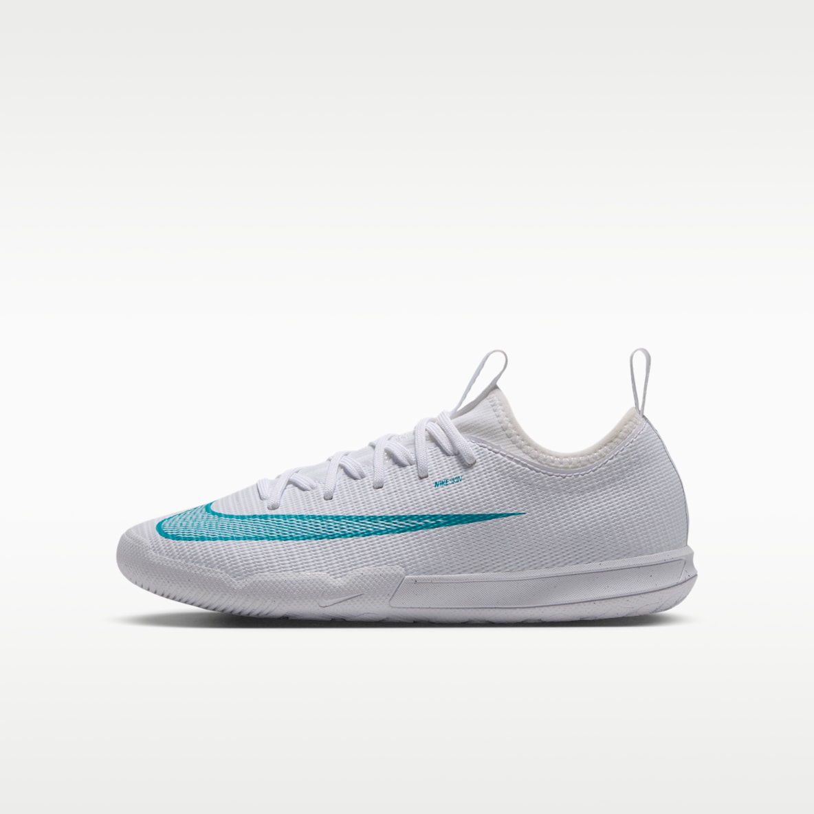 Nike Jr. Mercurial Vapor 17 Academy Big Kids' Indoor/Court Low-Top Soccer Shoes