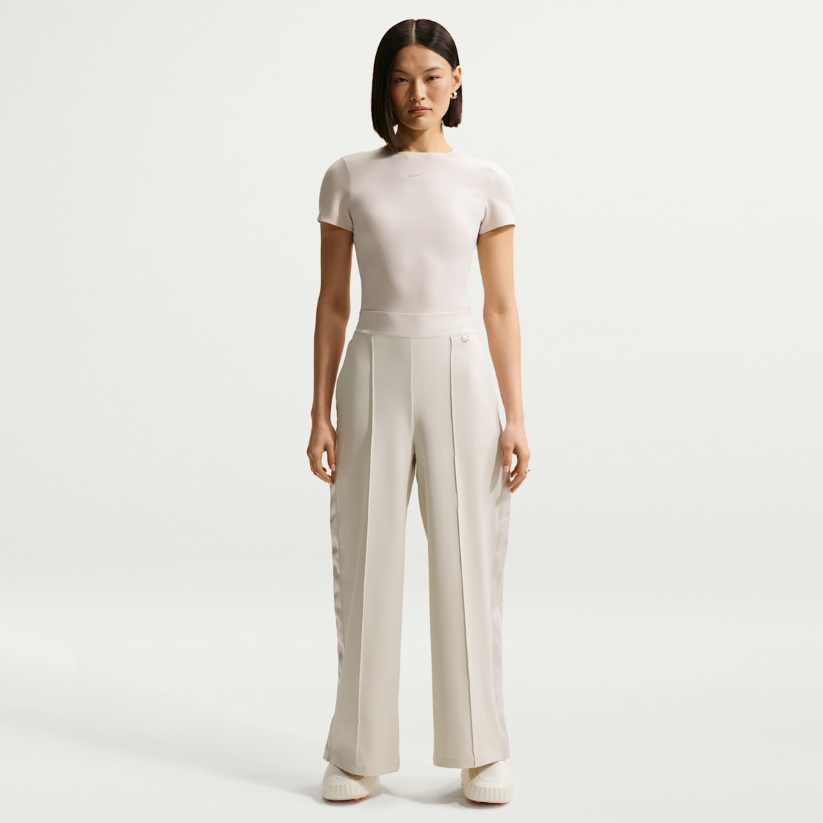 Nike 24.7 PerfectStretch Women's Dri-FIT High-Waisted Loose Tearaway Pants