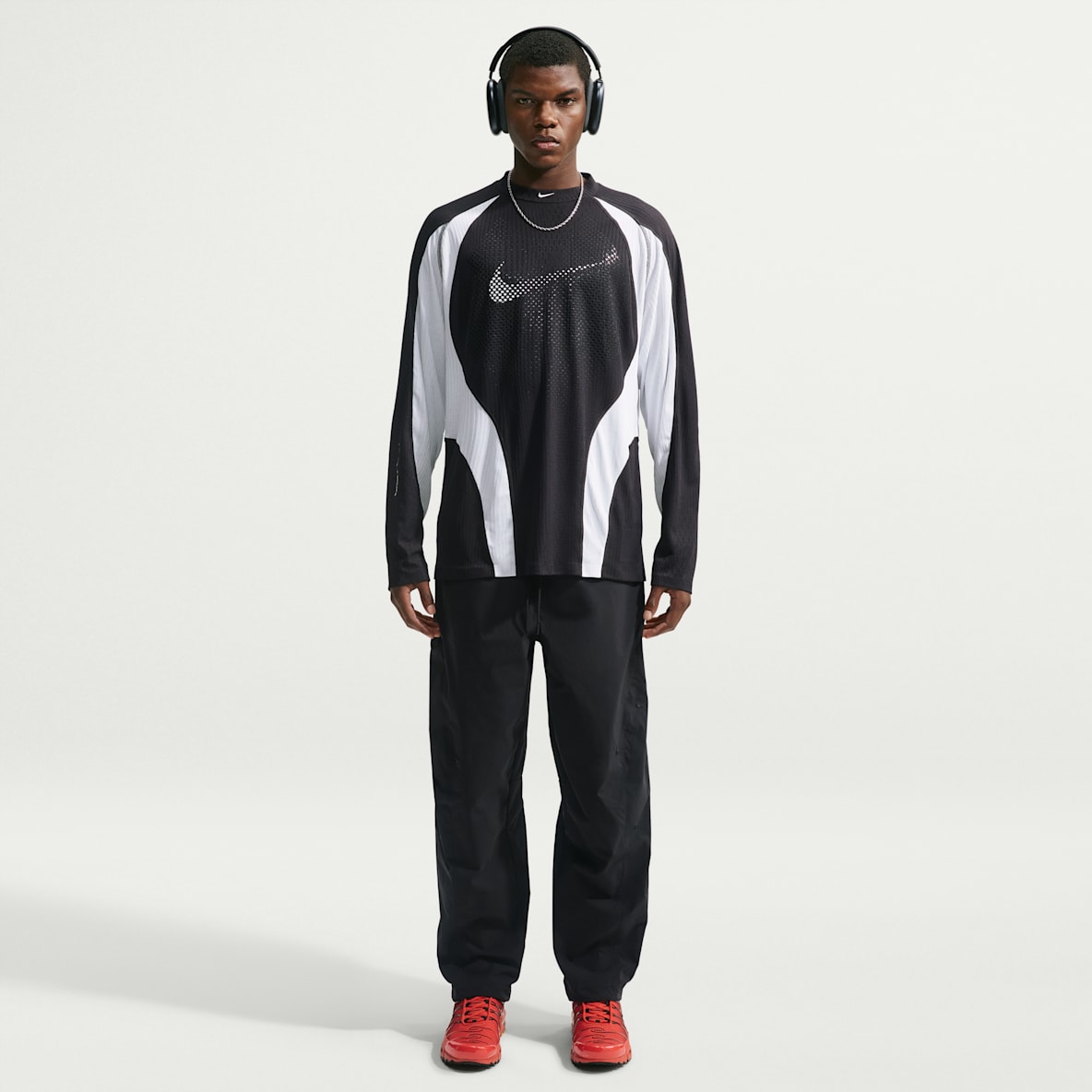 Nike Tech Helios Pantaloni con orlo aperto Dri-FIT – Uomo