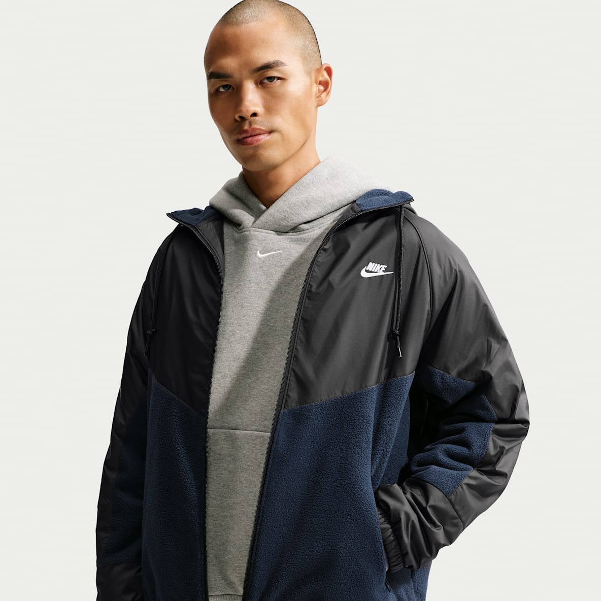 Nike Windrunner Chamarra Therma-FIT holgada de cierre completo para hombre