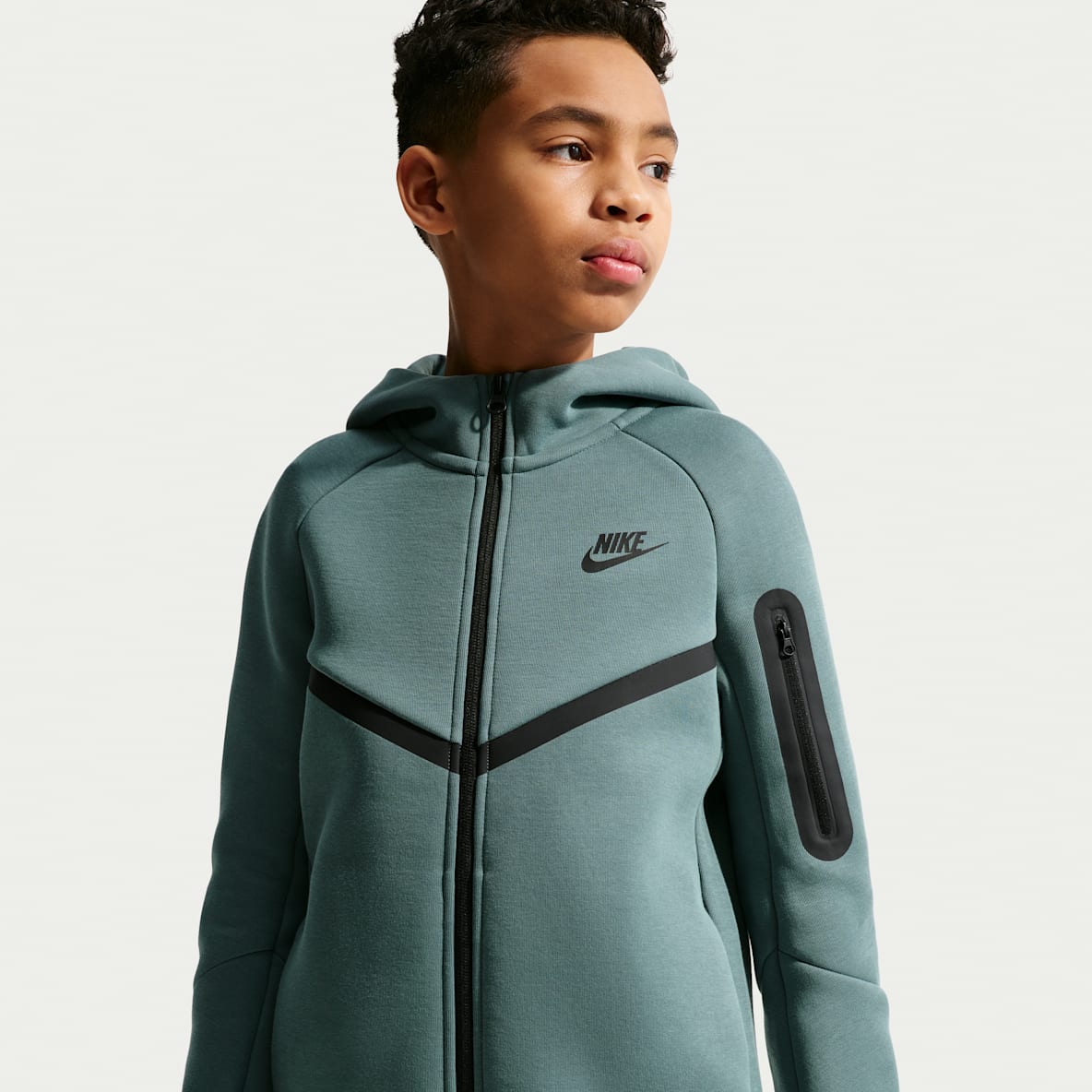 Nike Sportswear Tech Fleece Older Kids' Full-Zip Hoodie