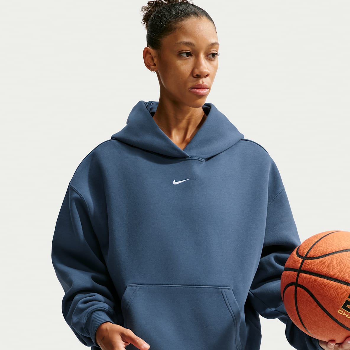 Nike Women's Therma-FIT Basketball Performance Hoodie