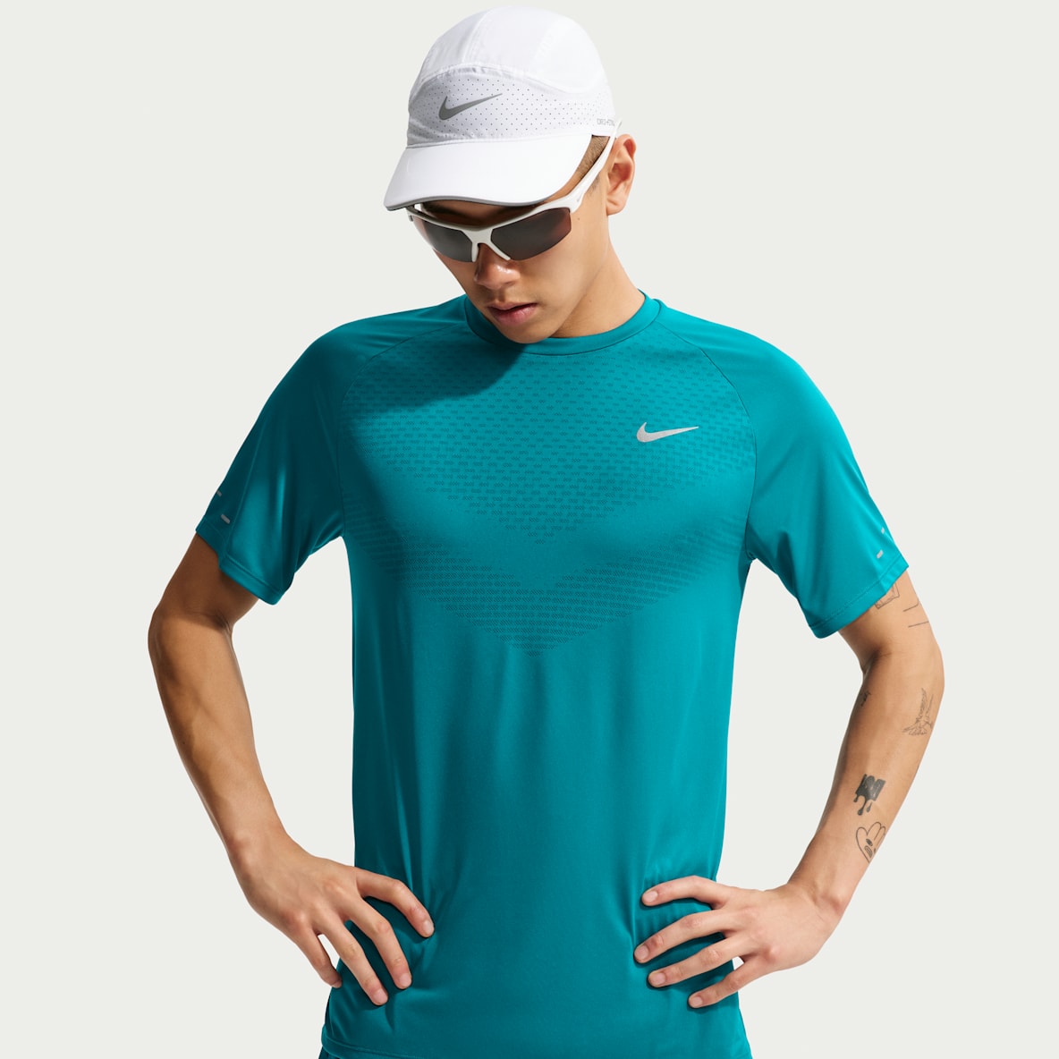 Nike Stride 男款 Dri-FIT ADV 短袖跑步上衣
