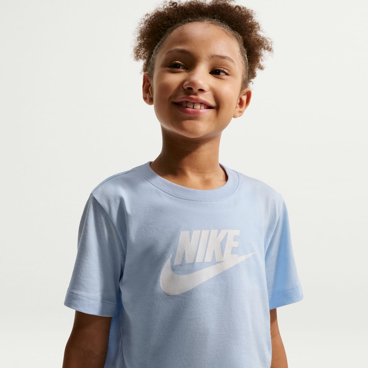 Nike Sportswear Big Kids' (Girls') Cropped T-Shirt
