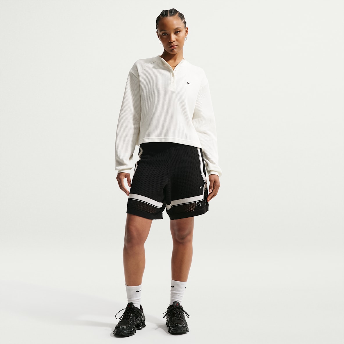 Nike Sportswear Chill Knit Women's Mid-Rise Shorts