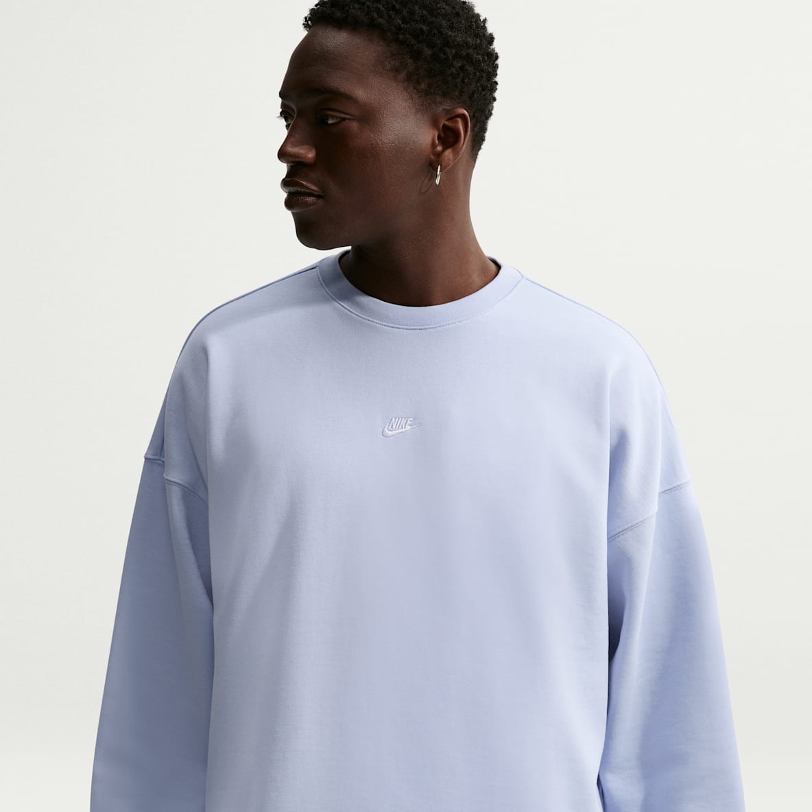 Nike Sportswear Club Men's Oversized French-Terry Crew-Neck Sweatshirt