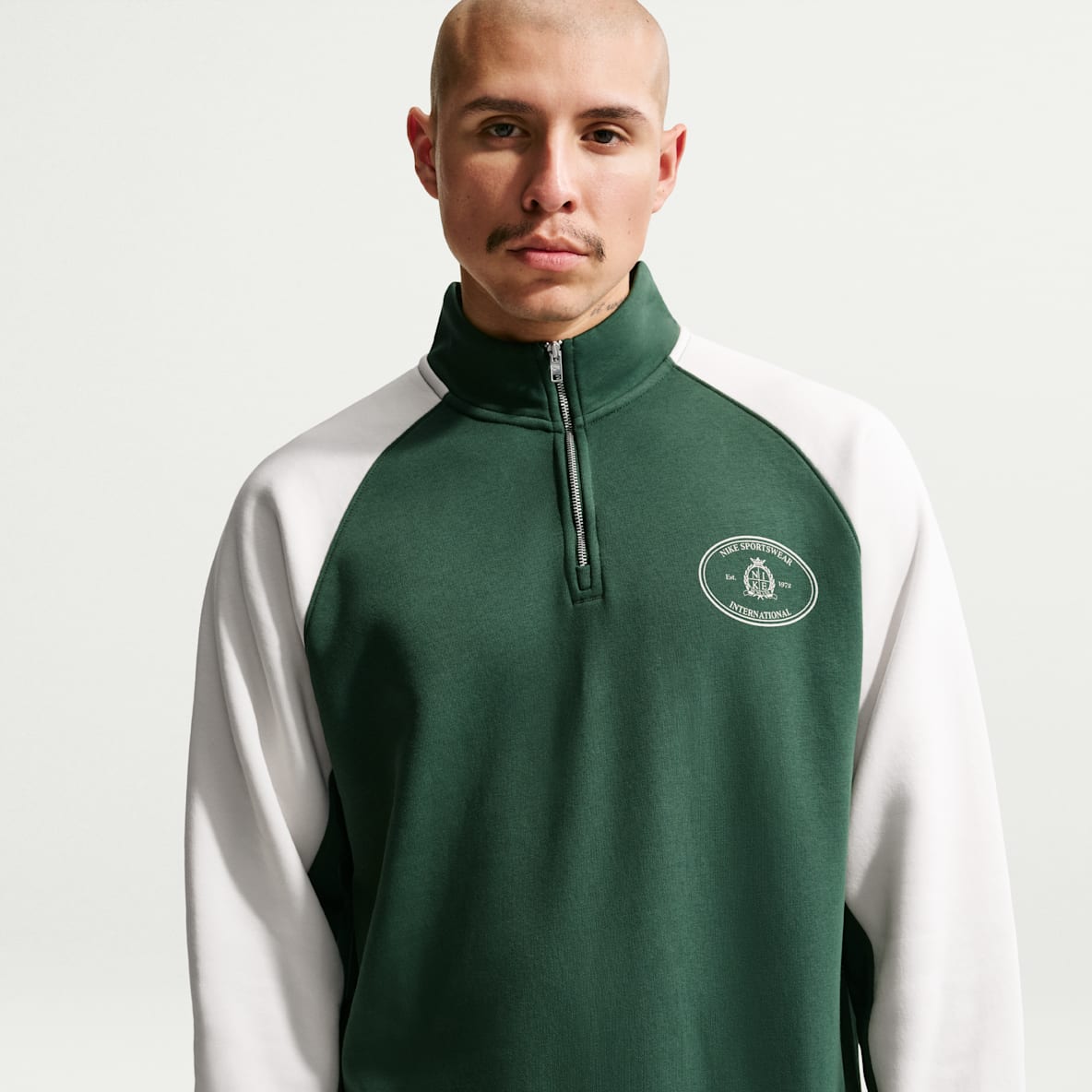 Nike Club Men's 1/2-Zip Fleece Top