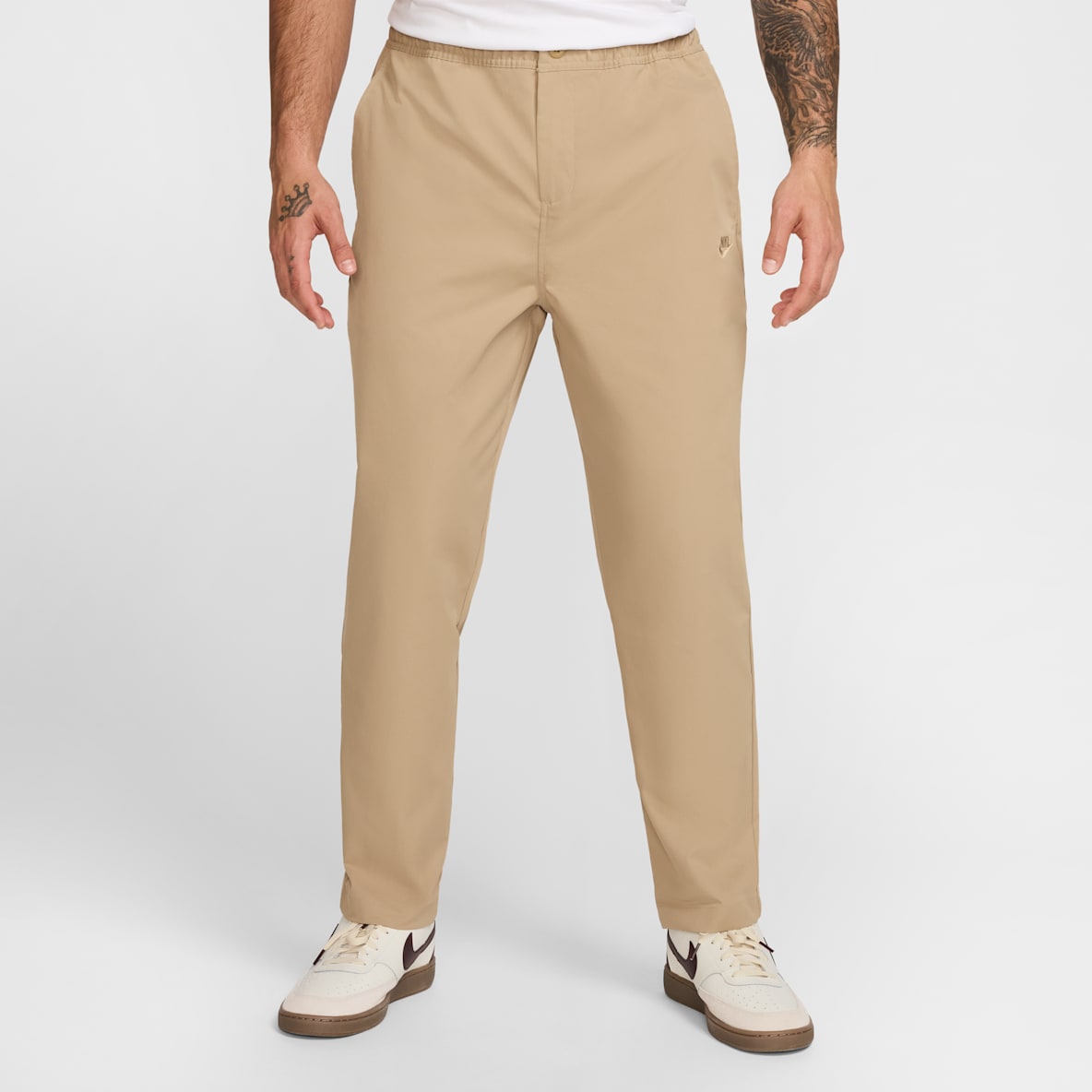Nike Club Men's Woven Tapered Pants