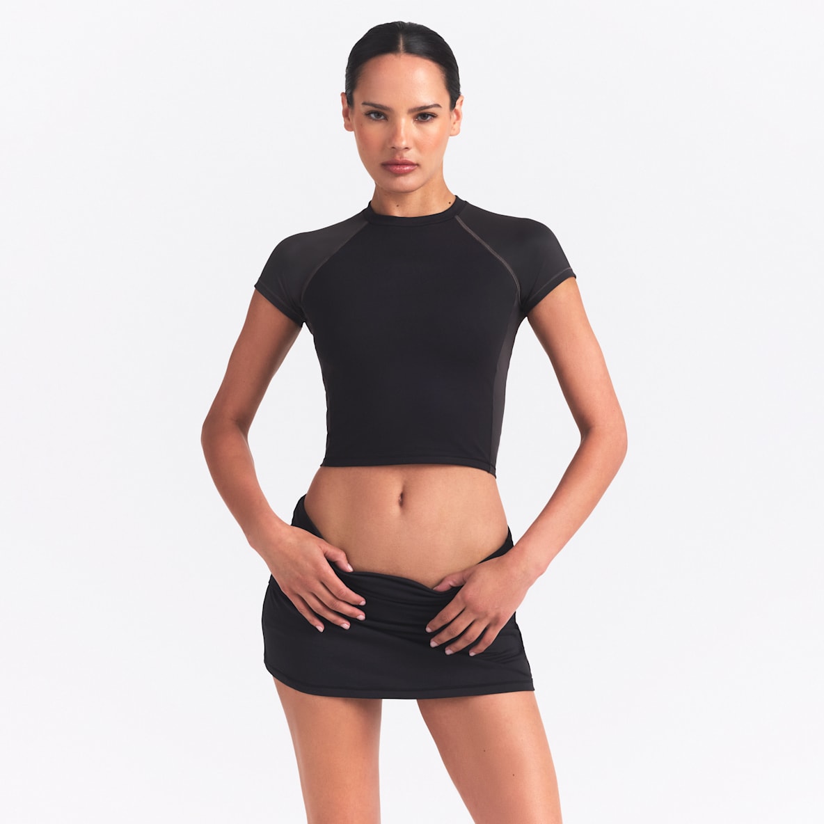 NikeSKIMS Matte Shine Mix Crop top à manches courtes pour Femme