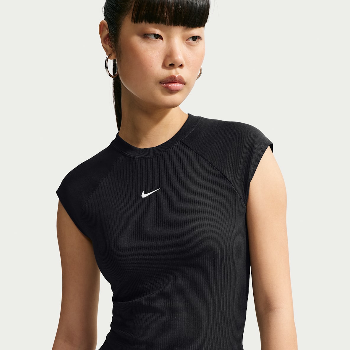 Nike Sportswear Chill Knit Women's Tight Short-Sleeve Ribbed Top