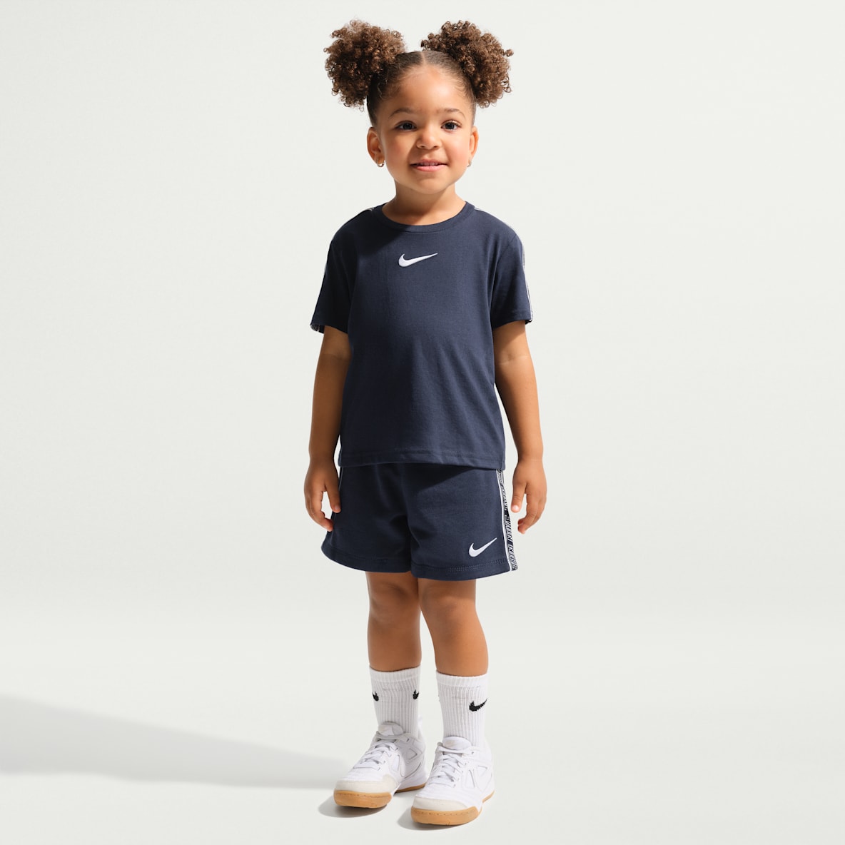 Nike Conjunto de 2 piezas de shorts de tejido Knit infantil Poly Pack