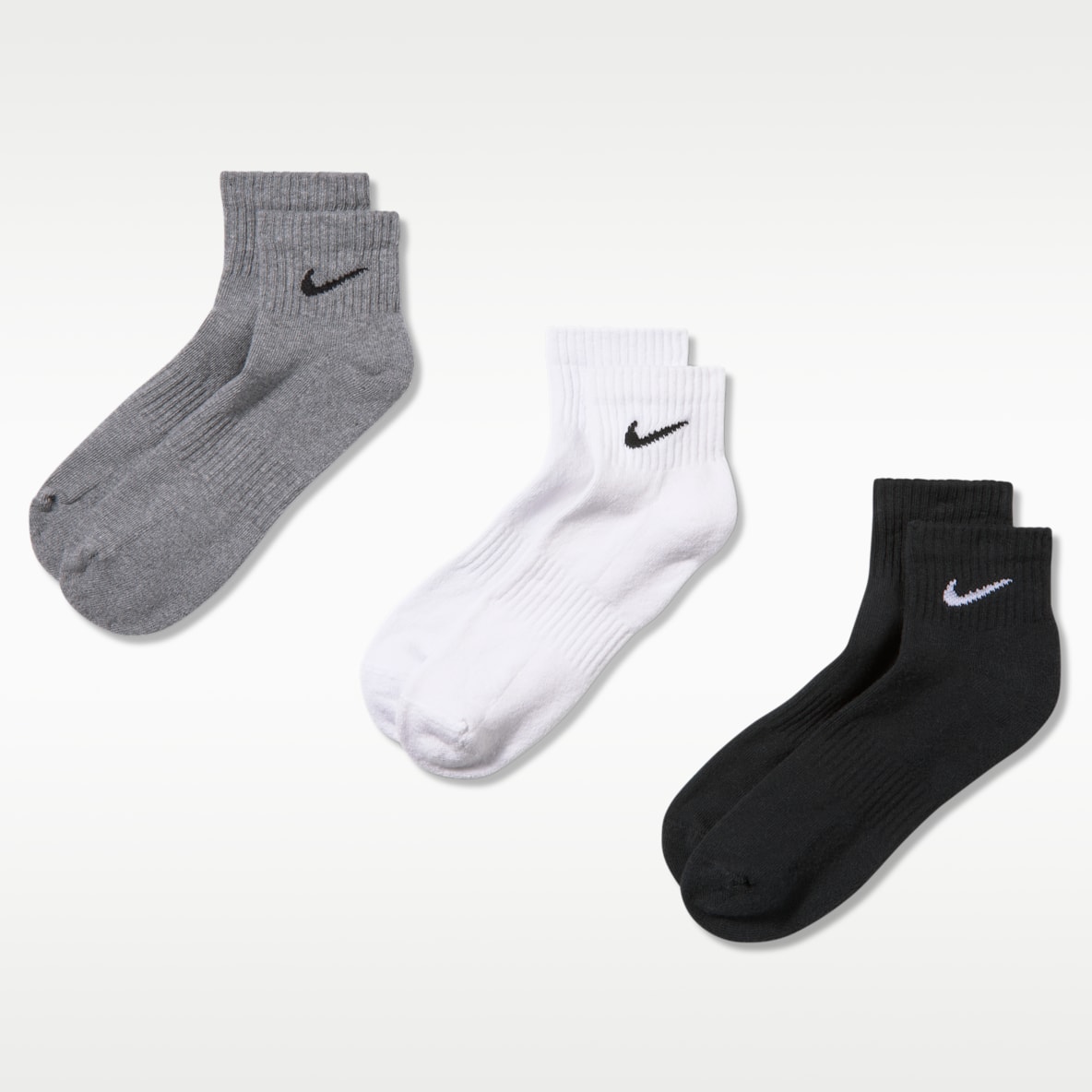 Nike Everyday Cushioned 訓練過踝襪(3 雙)