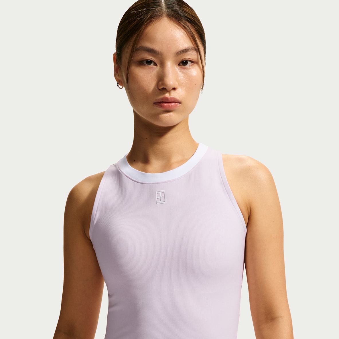 ナイキコート アドバンテージ ウィメンズ Dri-FIT テニスタンクトップ