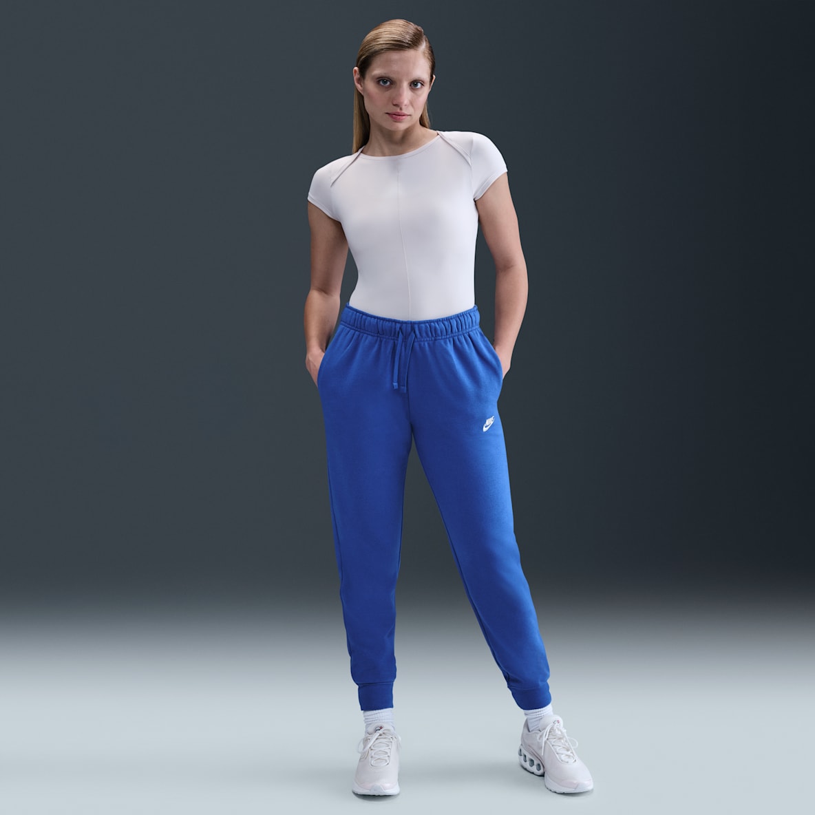 Nike Sportswear Club Fleece Women's Mid-Rise Joggers