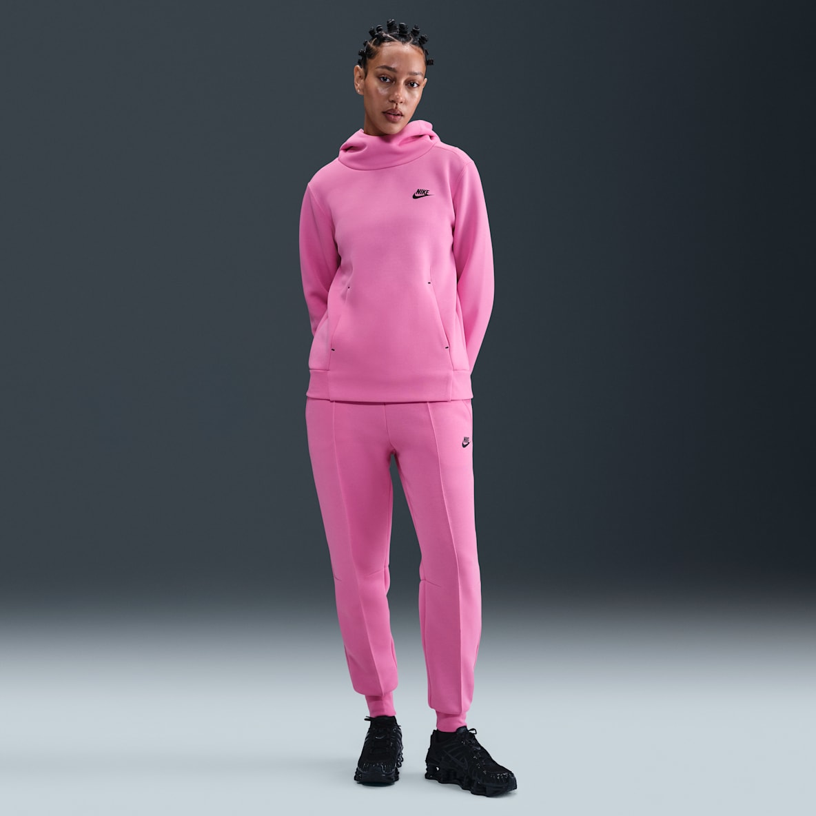 Nike Sportswear Tech Fleece Joggers de tiro medio para mujer