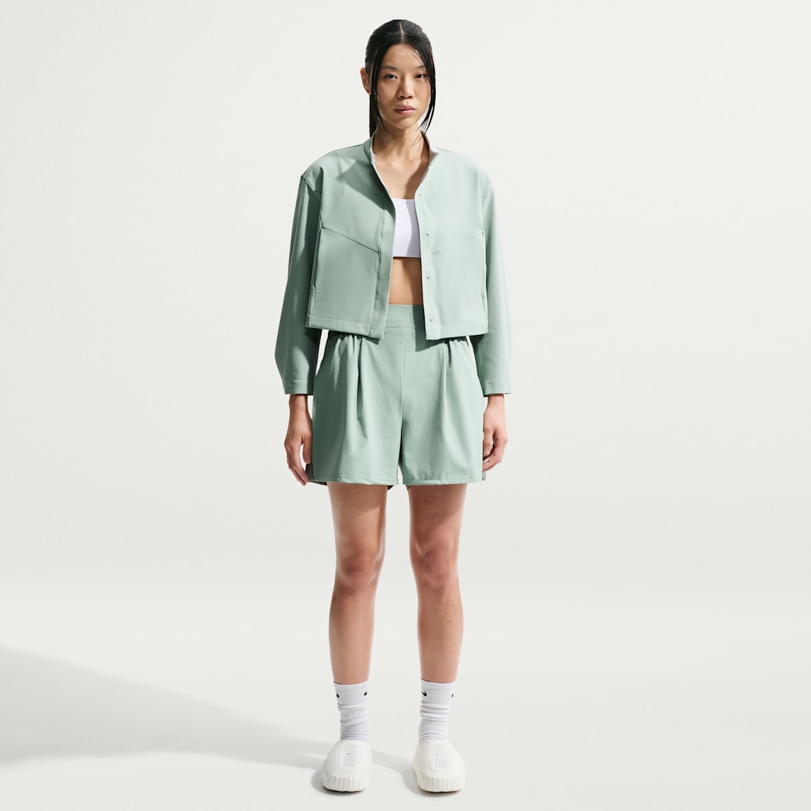 ナイキ 24.7 PerfectStretch ウィメンズ Dri-FIT ハイウエスト ショートパンツ