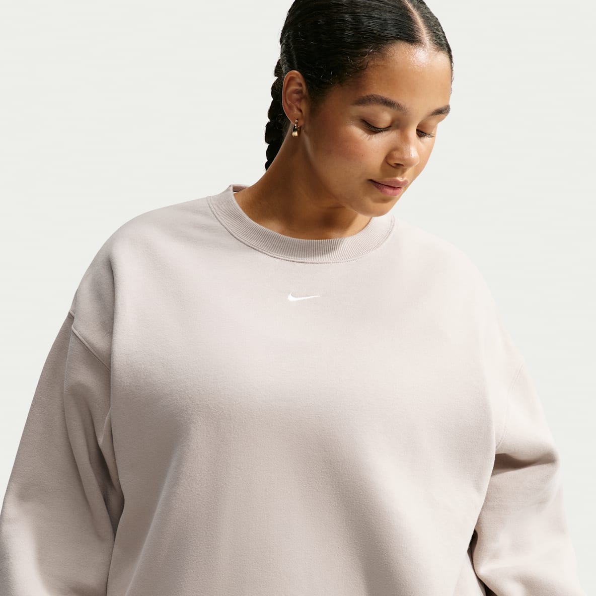 Nike Studio Fleece Medium Weight Women's Oversized Crew-Neck Sweatshirt (Plus Size)