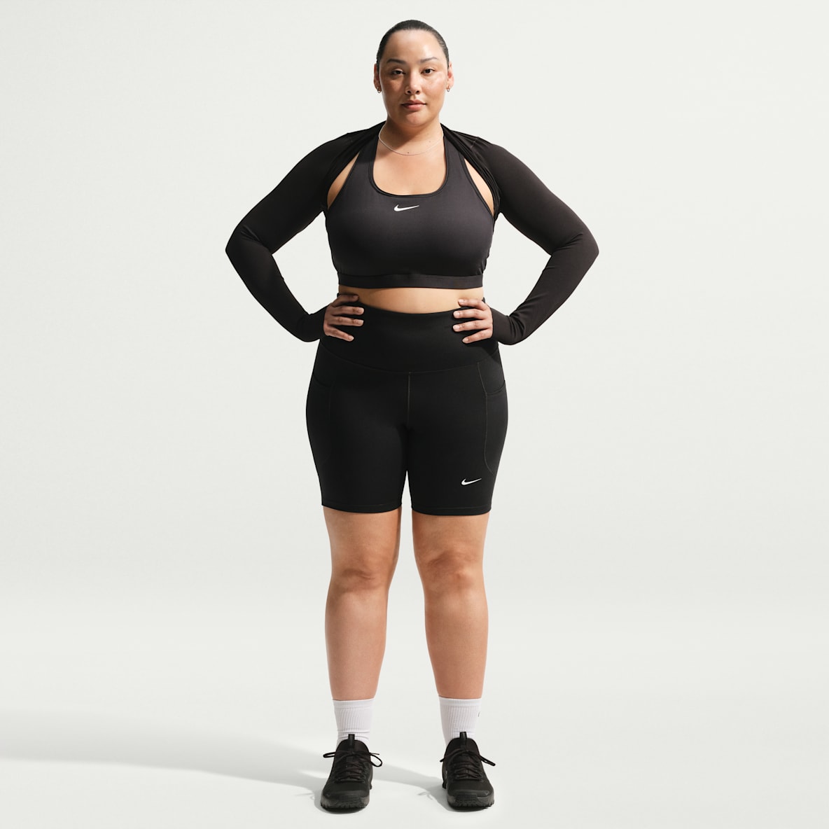 Nike One Shorts de ciclismo con bolsillos de tiro alto de 20 cm (talla grande)