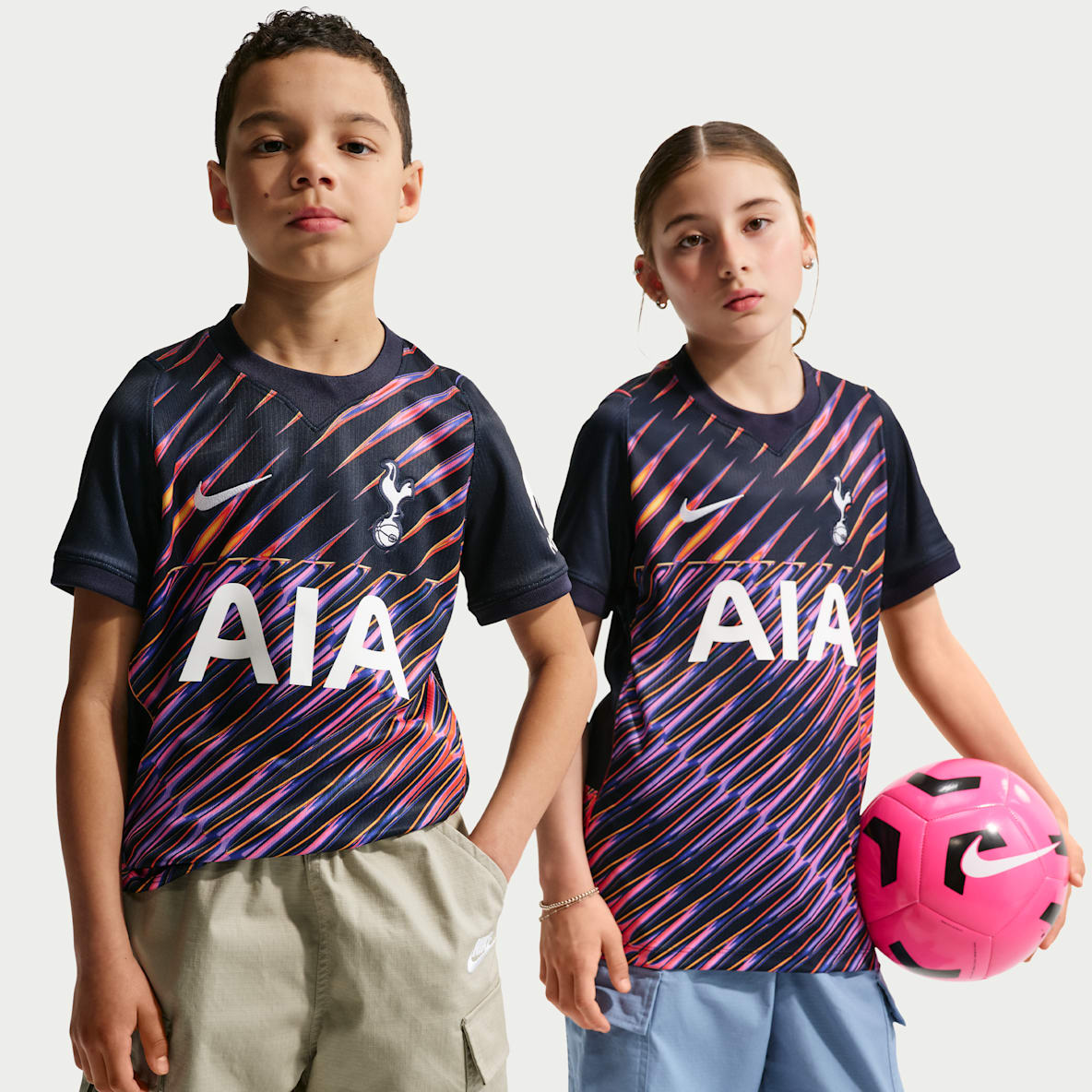 Tottenham Hotspur 2026/27 Stadium Away Older Kids' Nike Dri-FIT Football Replica Shirt