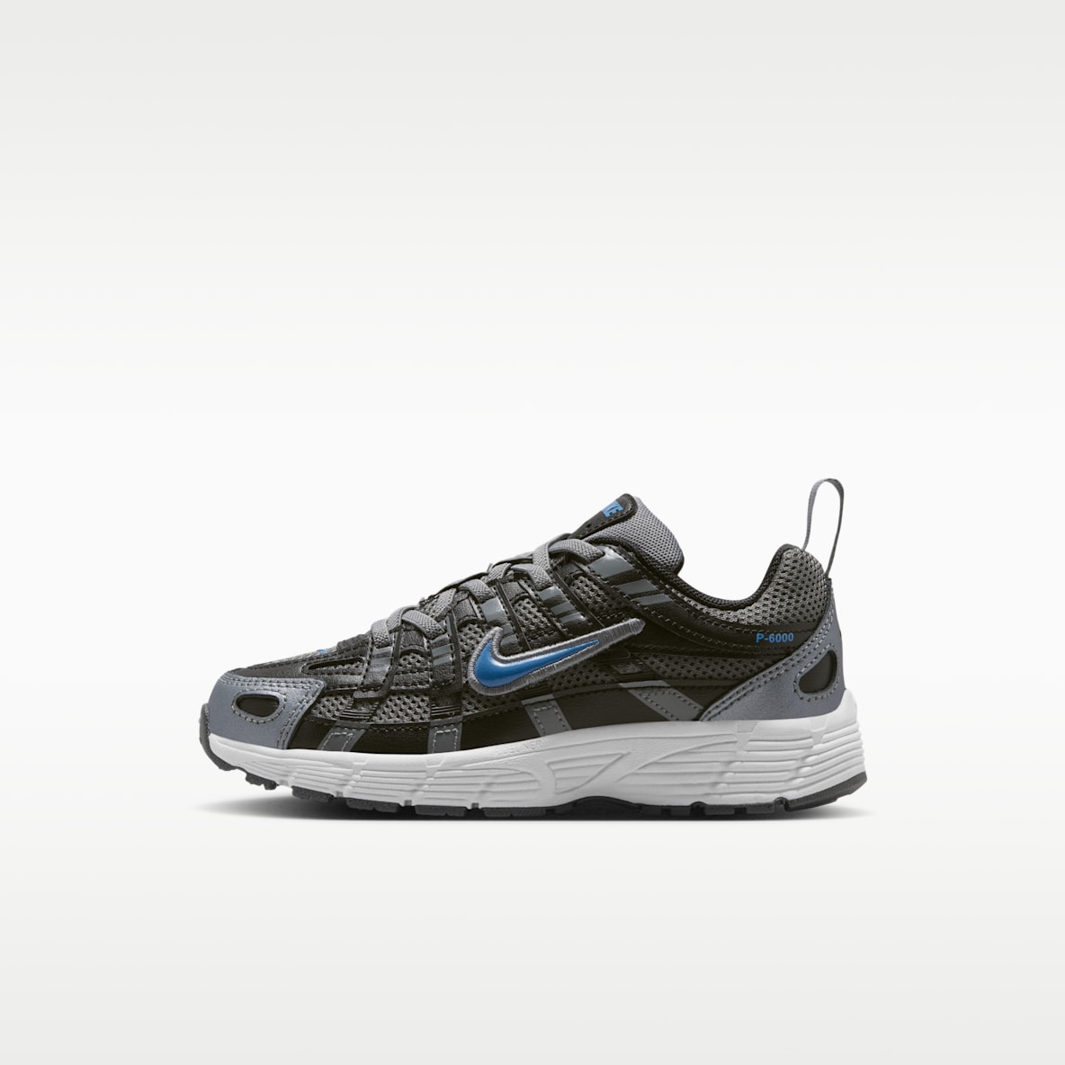 Promotions Nike P-6000. Nike LU