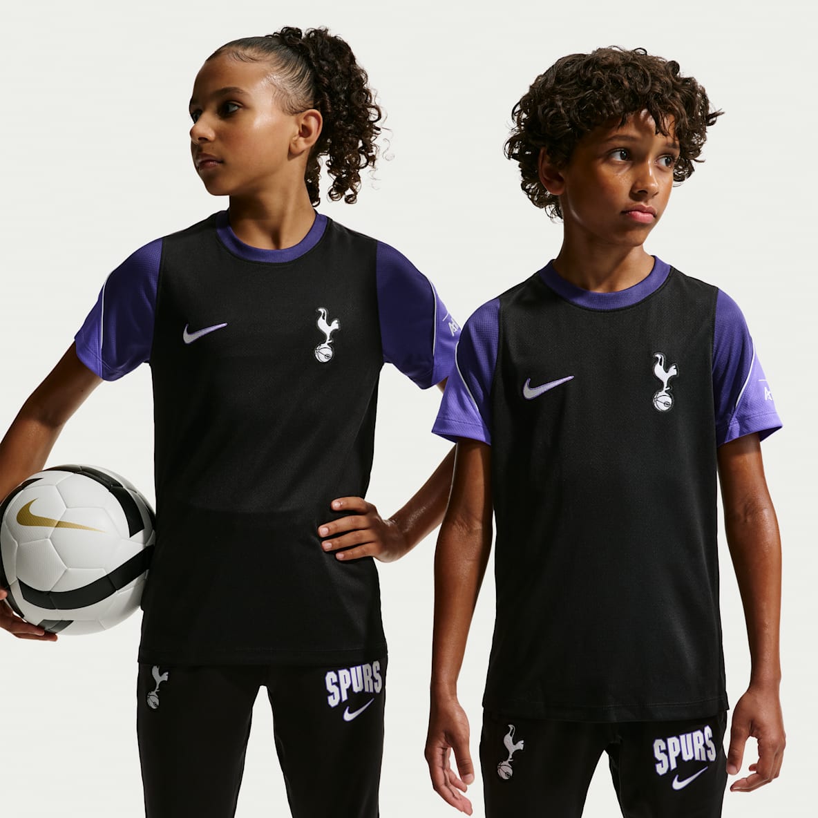 Tottenham Hotspur Strike Third Older Kids' Nike Football Dri-FIT Short-Sleeve Top