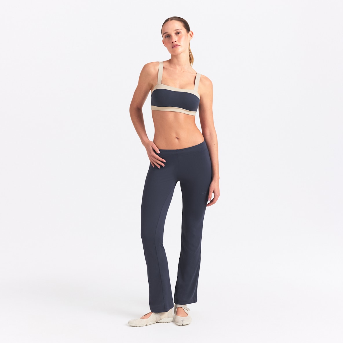 NikeSKIMS Airy Women's Straight Pants
