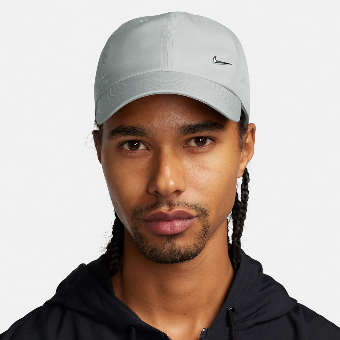 Nike Dri-FIT Club Unstructured Metal Swoosh Cap