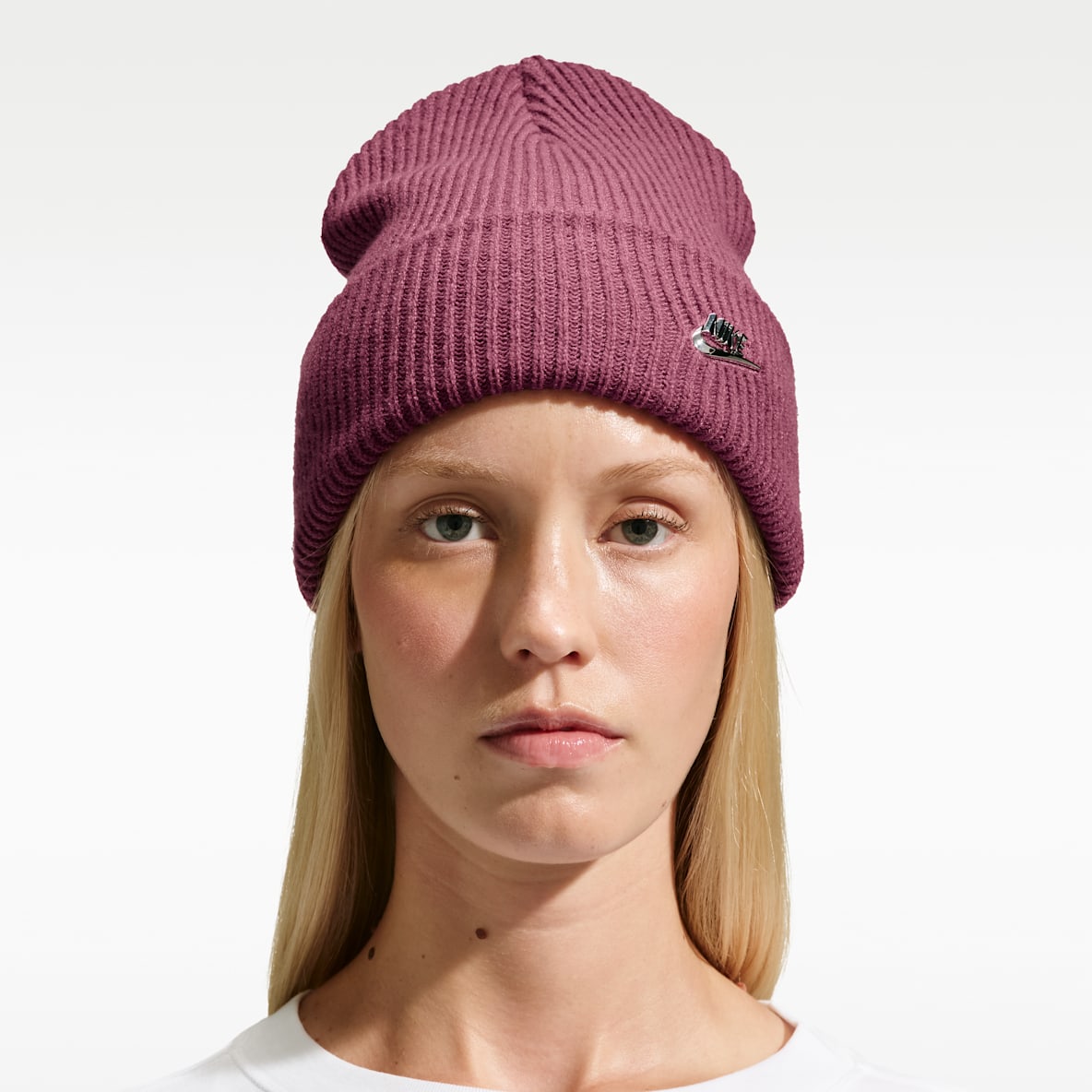 Nike Peak Metal Futura Beanie mit hohem Bündchen