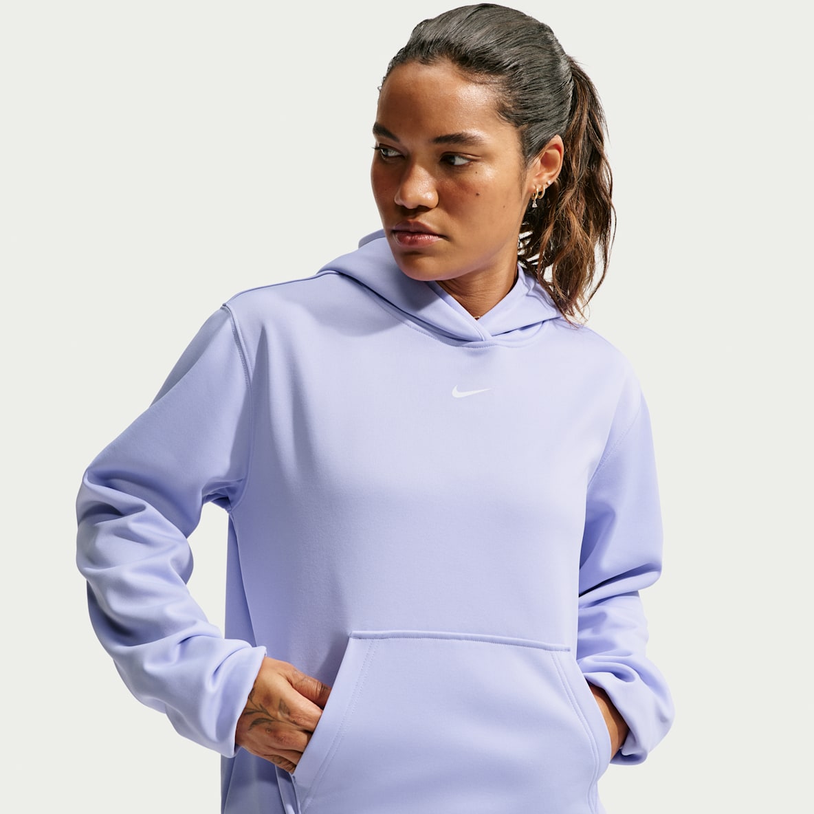 Nike Studio Fleece Sport Sudadera con gorro sin cierre Therma-FIT para mujer