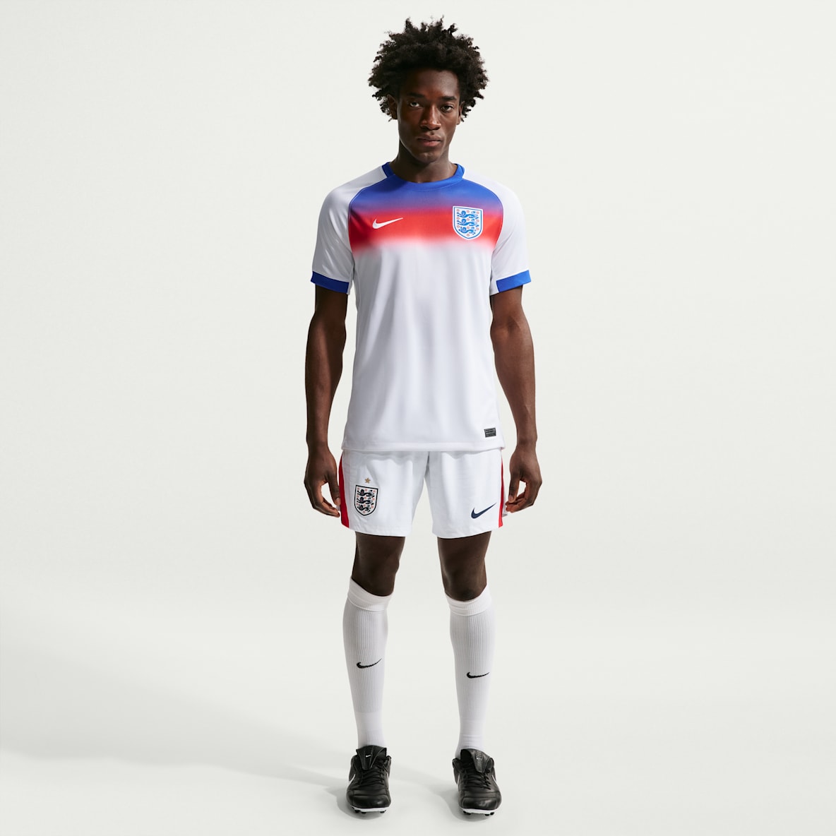 England Match local 2026/27 Shorts de fútbol Nike Aero-FIT auténticos para hombre