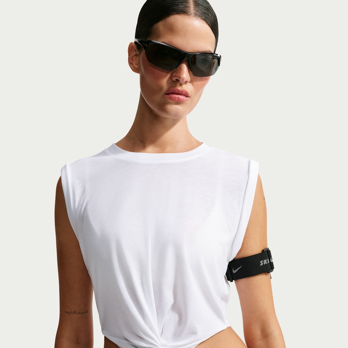 NikeSKIMS Performance Cotton Blend Débardeur court torsadé pour femme
