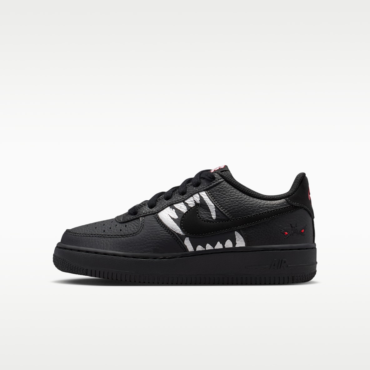Nike Air Force 1 LV8 Older Kids' Shoes