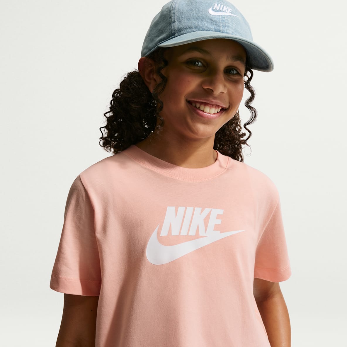 Nike Sportswear Older Kids' (Girls') Cropped T-Shirt