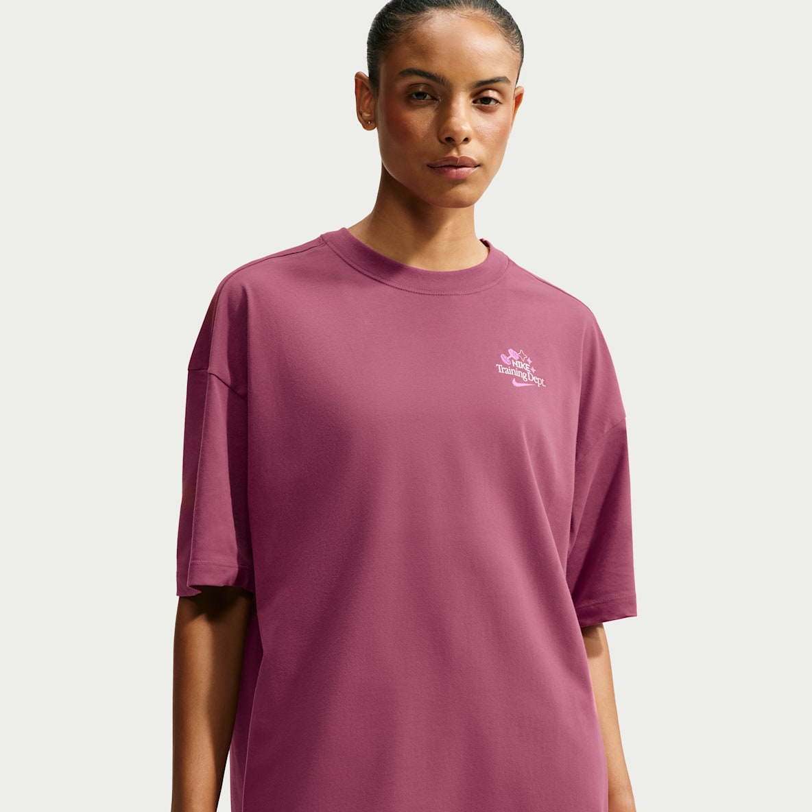 Nike Playera Dri-FIT oversized para mujer
