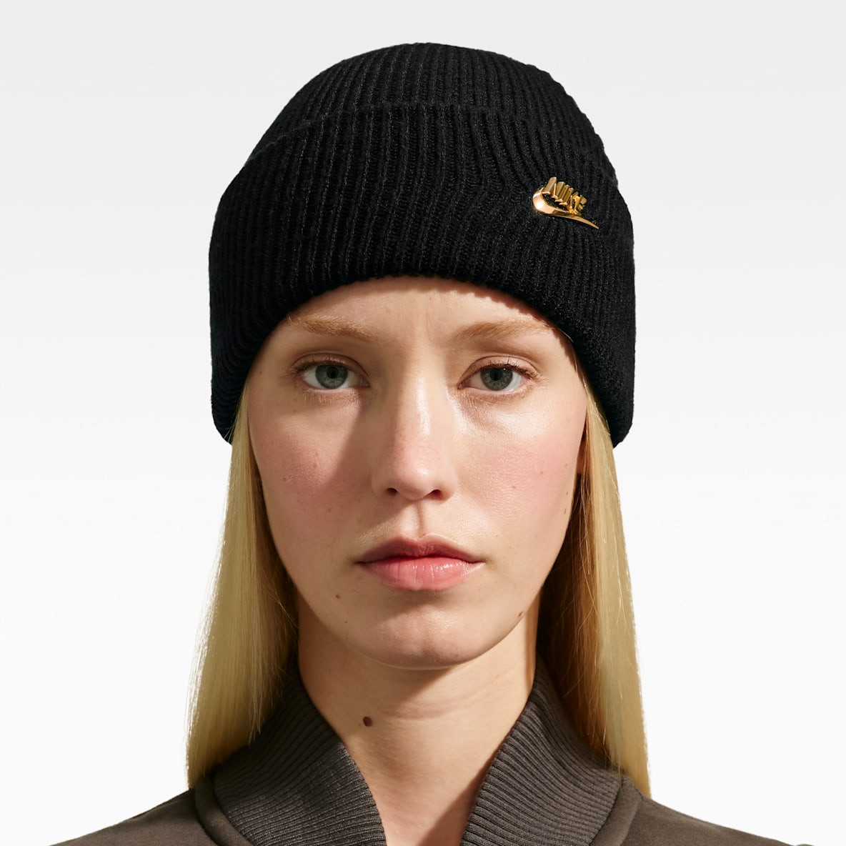 Nike Peak Gorro Futura metálico con dobladillo alto