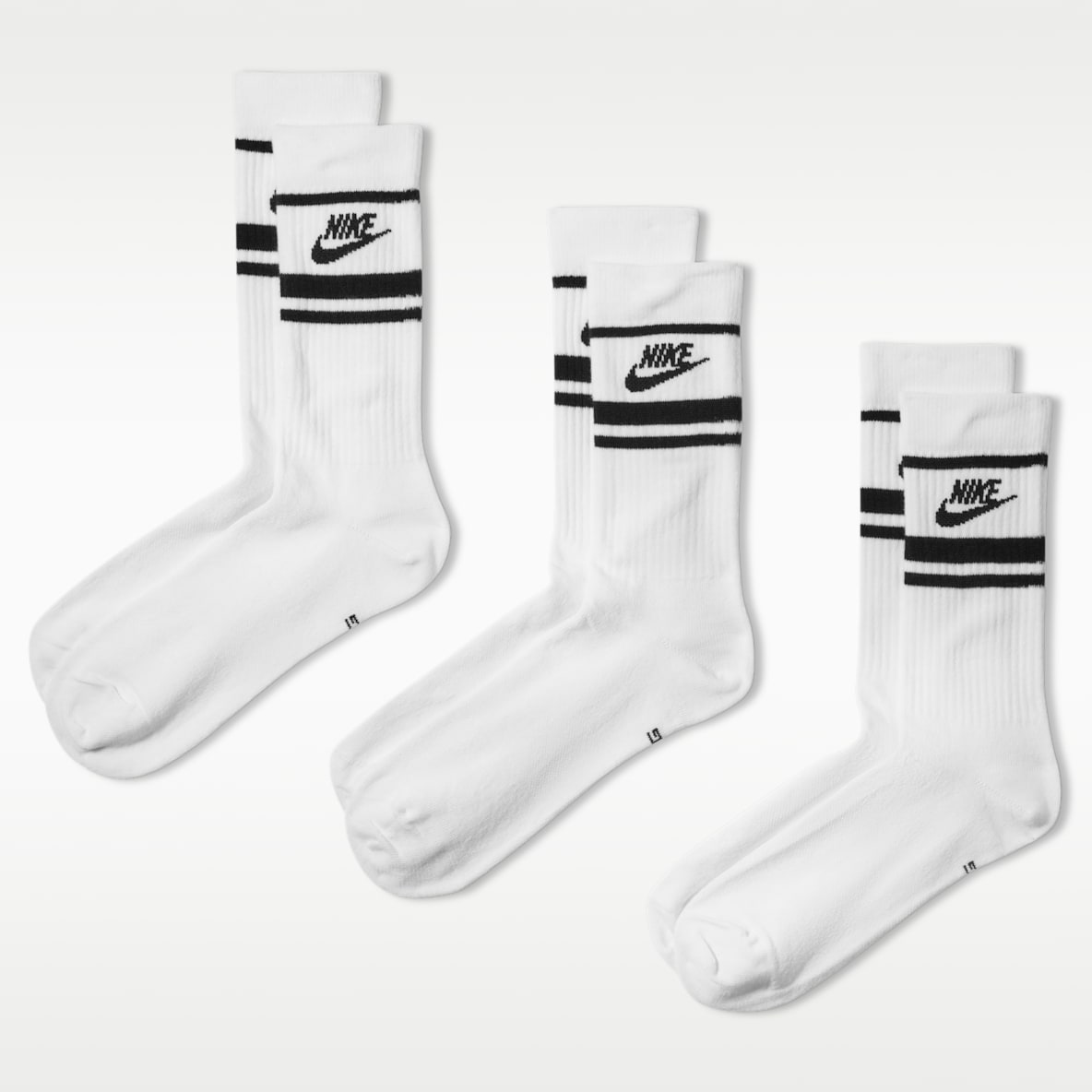 Nike Sportswear Dri-FIT Everyday Essential Crew Socks (3 Pairs)