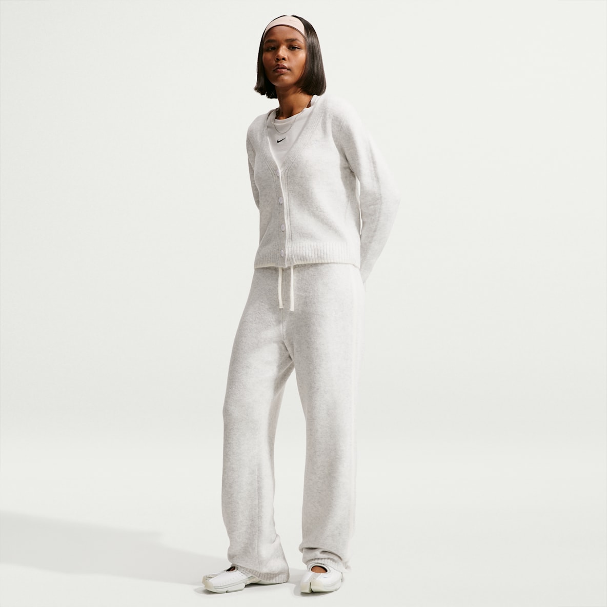 Nike Sportswear Chill Knit Women's Mid-Rise Trousers
