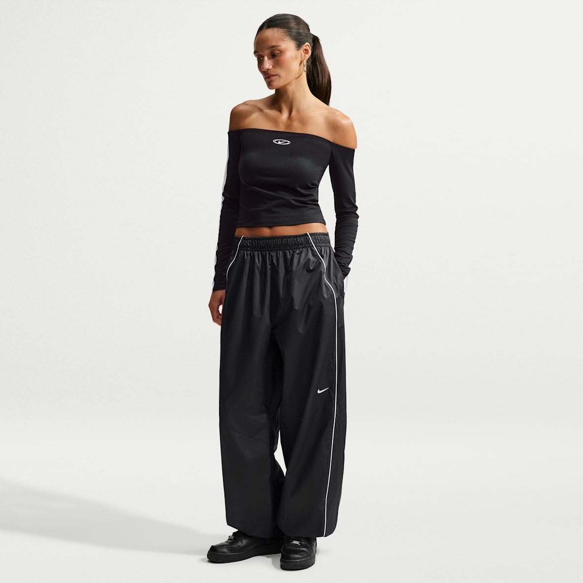 Nike Sportswear Women's Loose High-Rise Track Pants