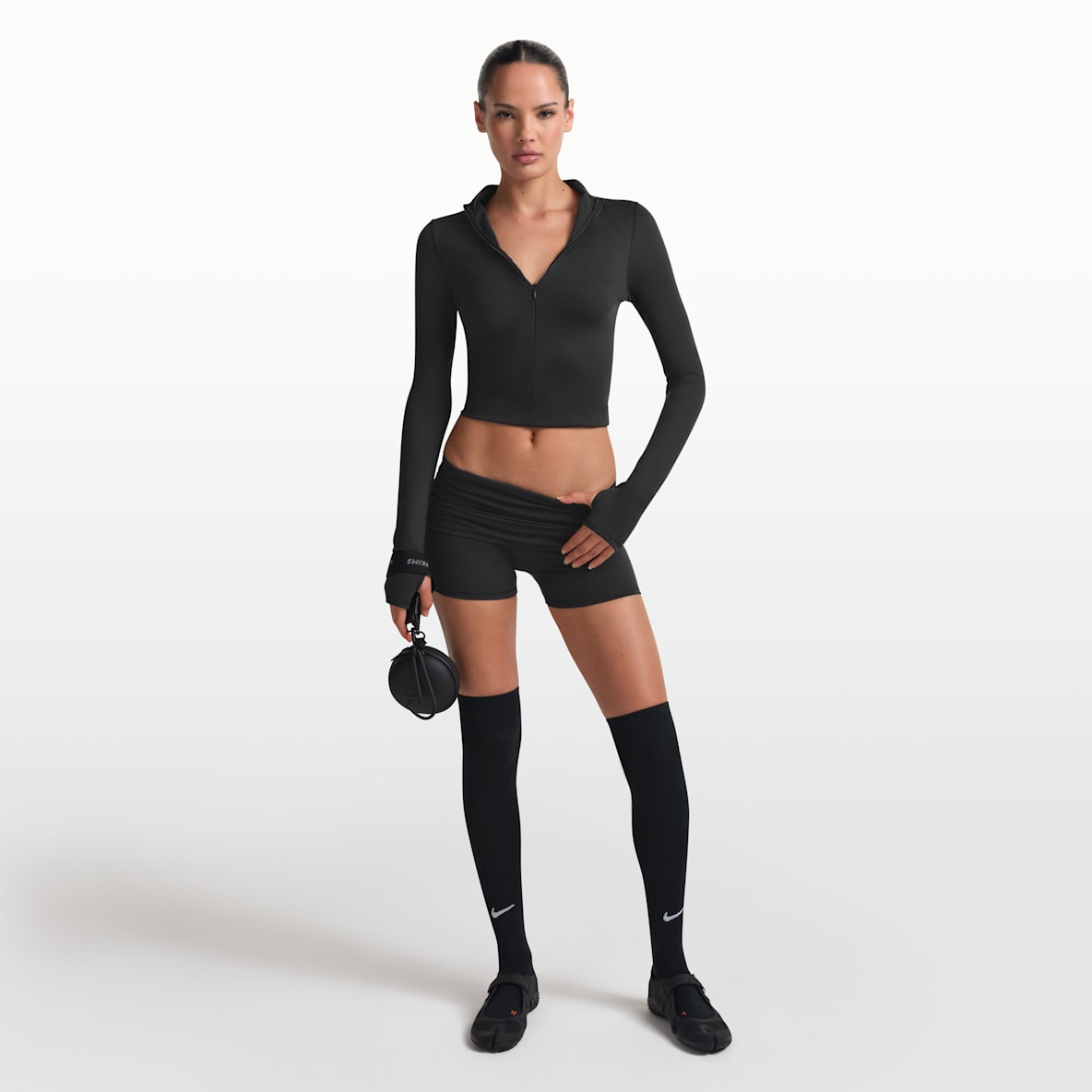 NikeSKIMS Women's Hardshell Round Case