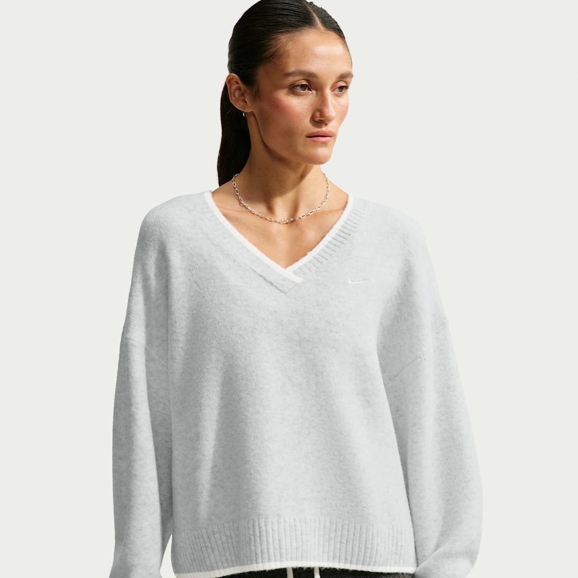 Nike Sportswear Chill Knit Women's Loose V-Neck Jumper