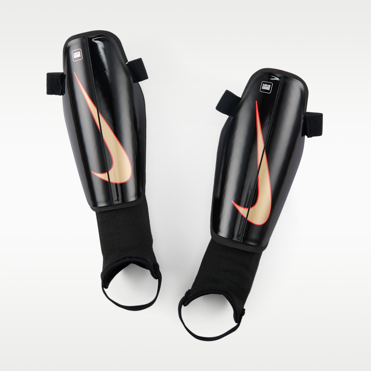 Nike Charge Espinilleras de fútbol